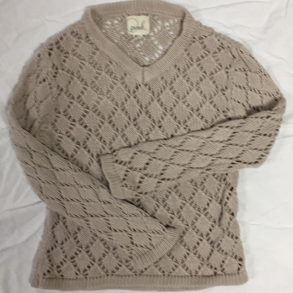 Peek sweater. Like new. Bundle and make offer 😊